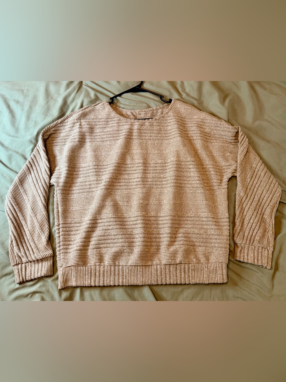 Women’s Lightweight Beige Knit Sweater - size L